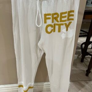 freecity Joggers in White and Gold